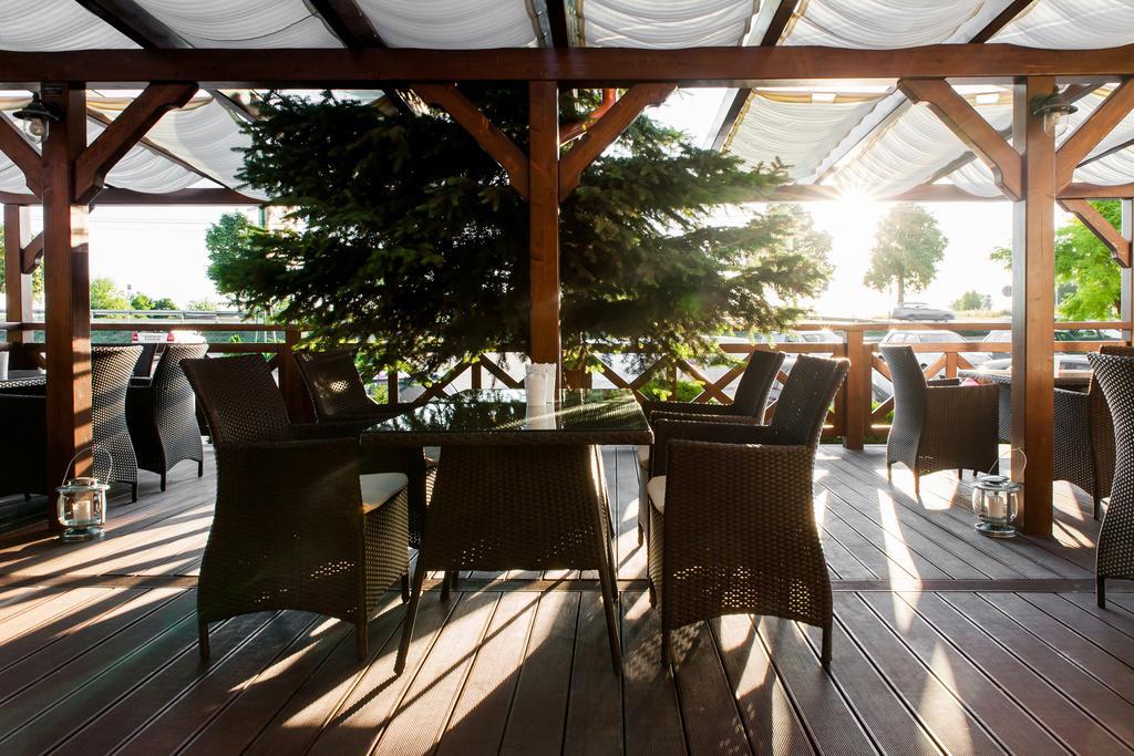 Hotel Panorama Ostrowiec Świętokrzyski المظهر الخارجي الصورة