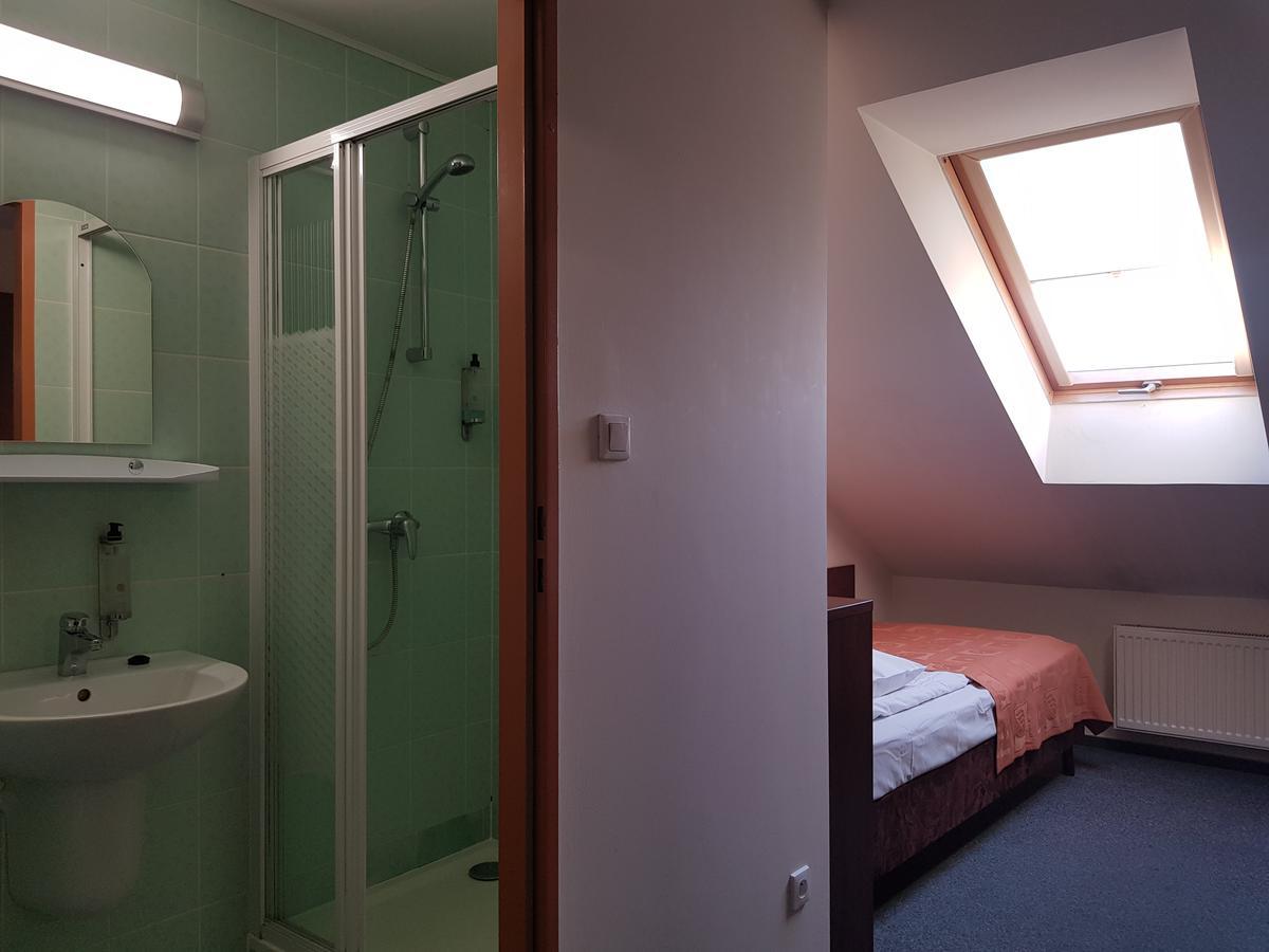 Hotel Panorama Ostrowiec Świętokrzyski المظهر الخارجي الصورة