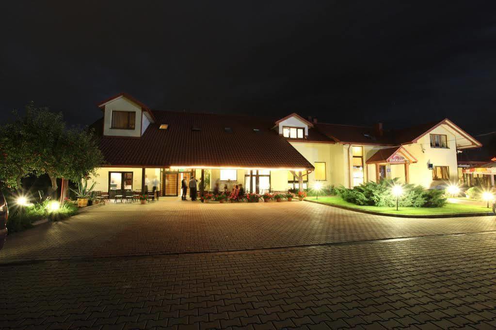 Hotel Panorama Ostrowiec Świętokrzyski المظهر الخارجي الصورة