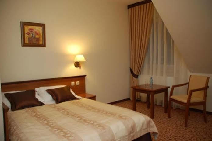 Hotel Panorama Ostrowiec Świętokrzyski المظهر الخارجي الصورة