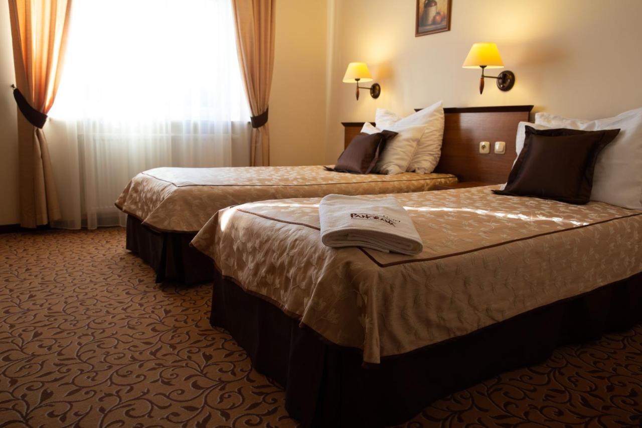 Hotel Panorama Ostrowiec Świętokrzyski المظهر الخارجي الصورة