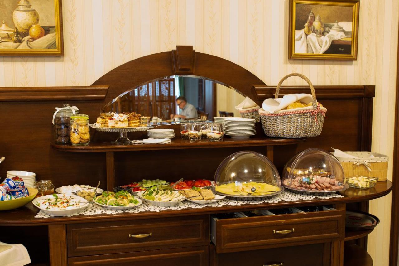 Hotel Panorama Ostrowiec Świętokrzyski المظهر الخارجي الصورة